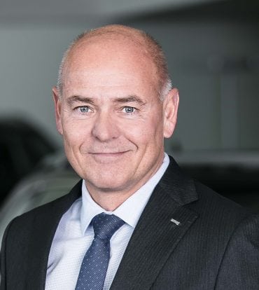Morten Hannesbo, CEO AMAG Group AG, freut sich über die Erweiterung des Leistungsportfolios mit dem Carsharing Anbieter sharoo.