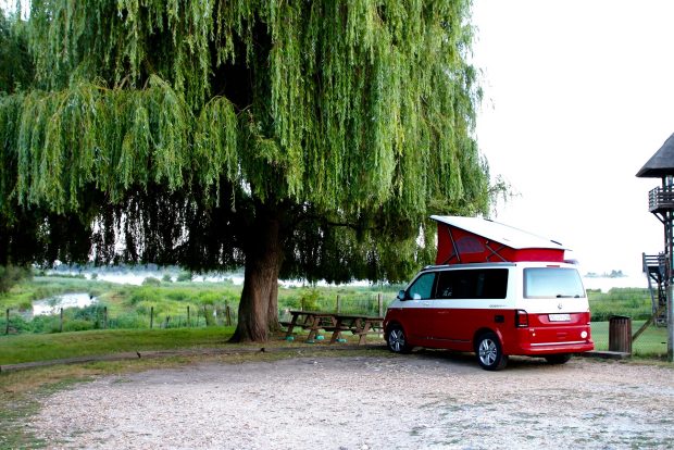 Camping sauvage avec le VW California Ocean Red 